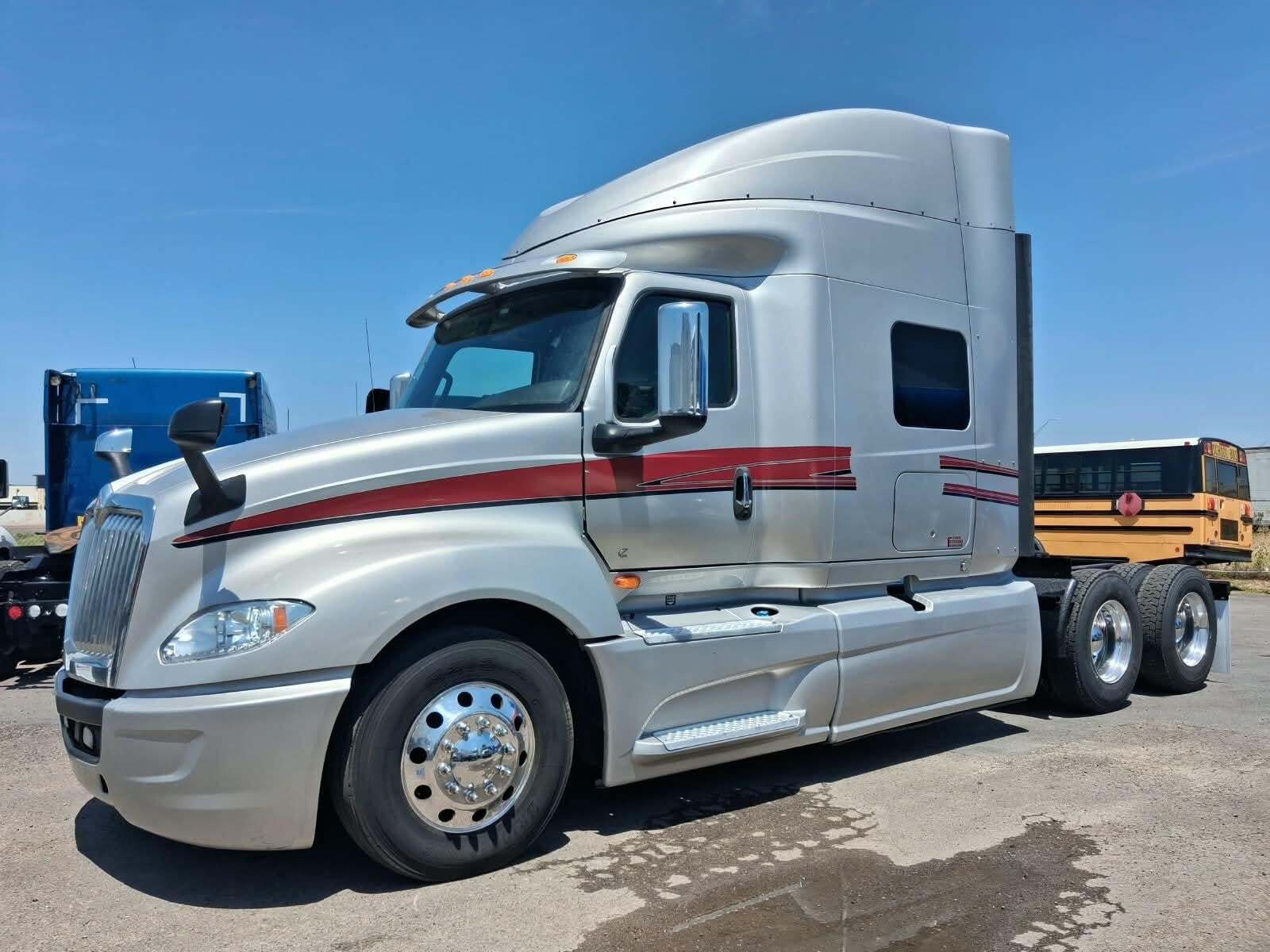2019 INTERNATIONAL LT in Mission, TX