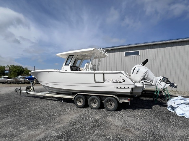 2027 Robalo R300 CC in port clinton OH