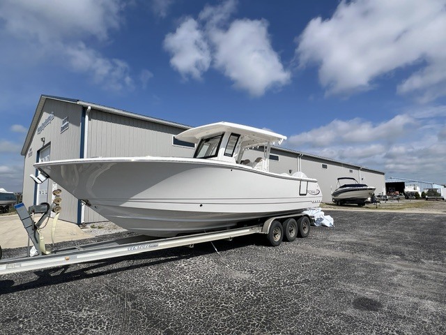 2027 Robalo R300 CC in port clinton OH