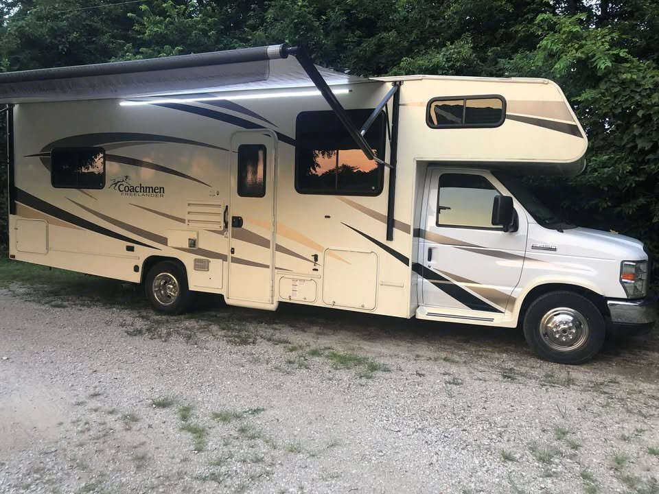 2017 Coachmen FREELANDER 27QB RV