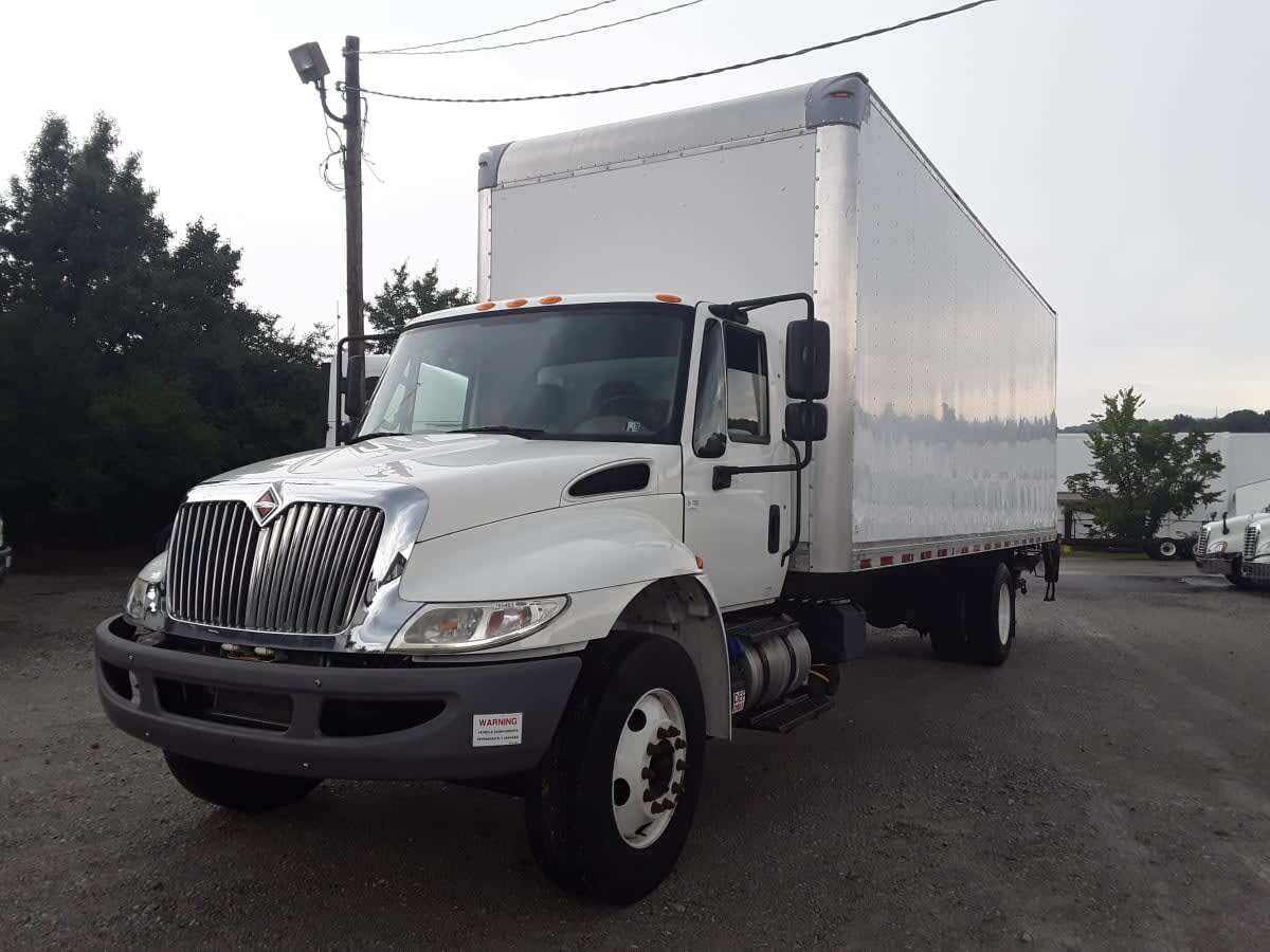 2018 INTERNATIONAL 4300 in Pittsburgh, PA