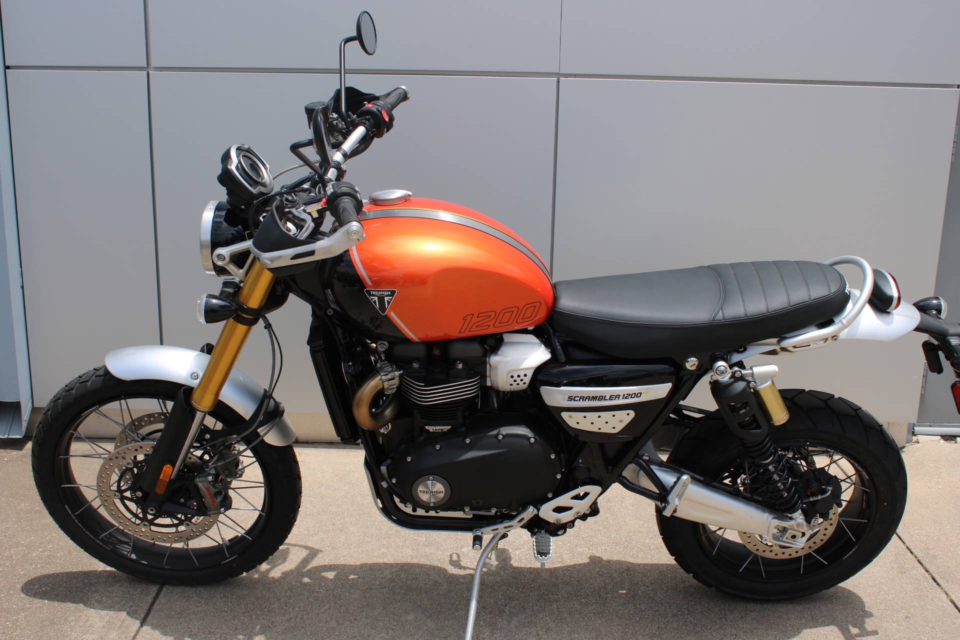 2025 Triumph Scrambler 1200 XE XE in Fort Worth, TX