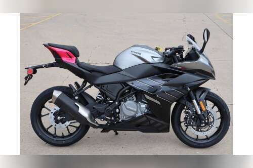 2026 CFMOTO 300SS in fayetteville AR