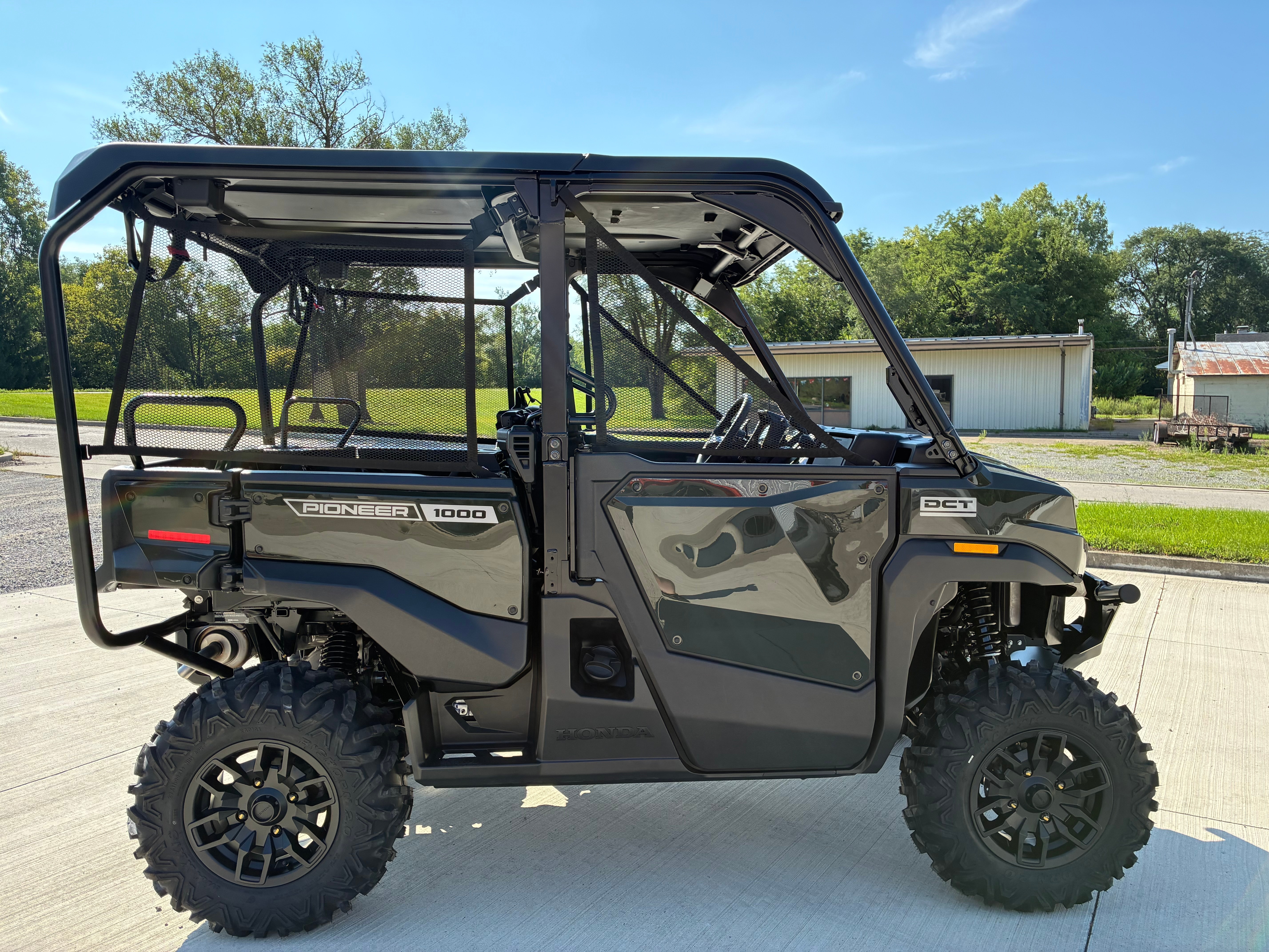 2026 Honda Pioneer 1000-5 Deluxe in ottawa OH