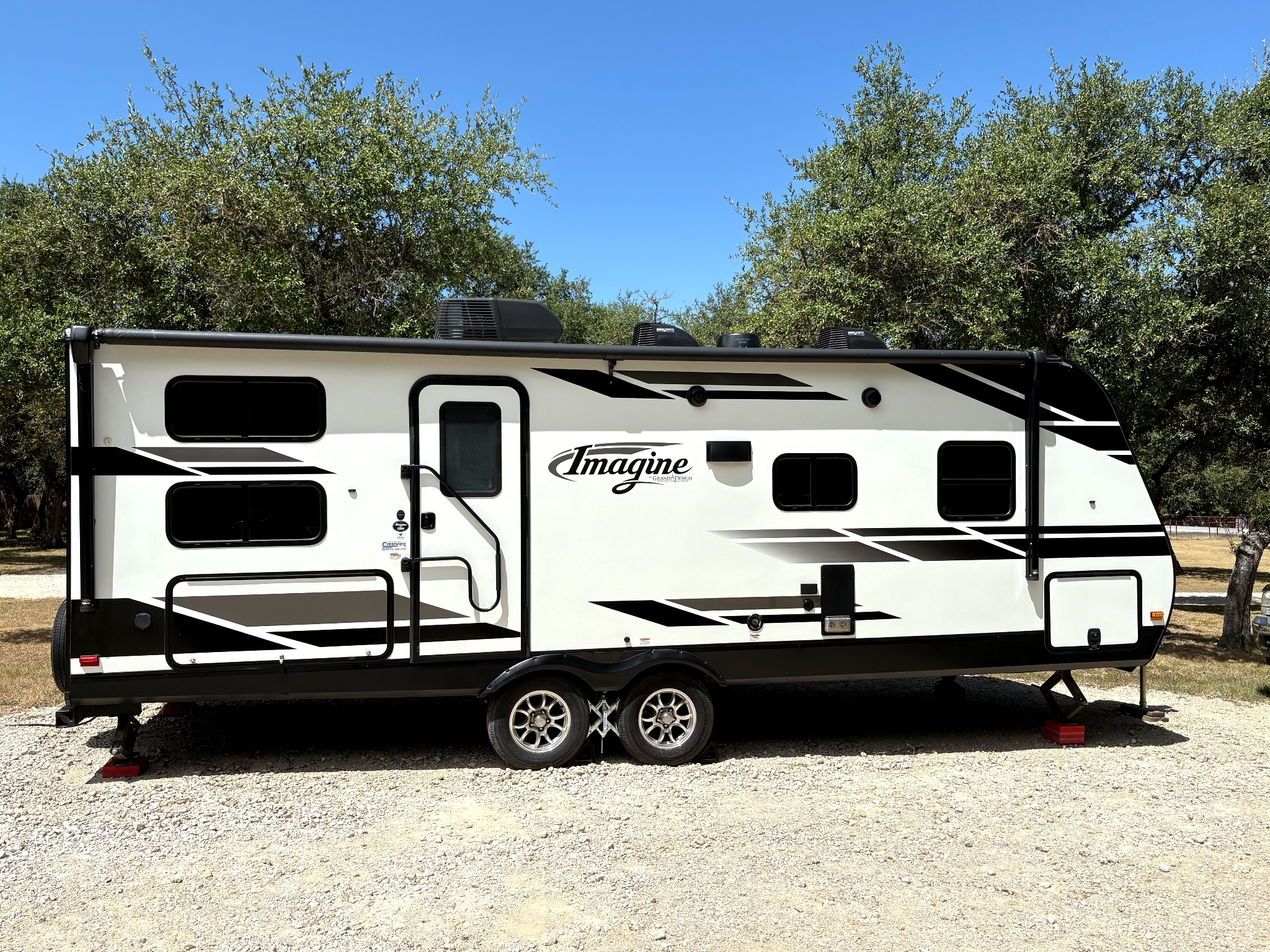2021 Grand Design IMAGINE 2400BH in spring branch TX