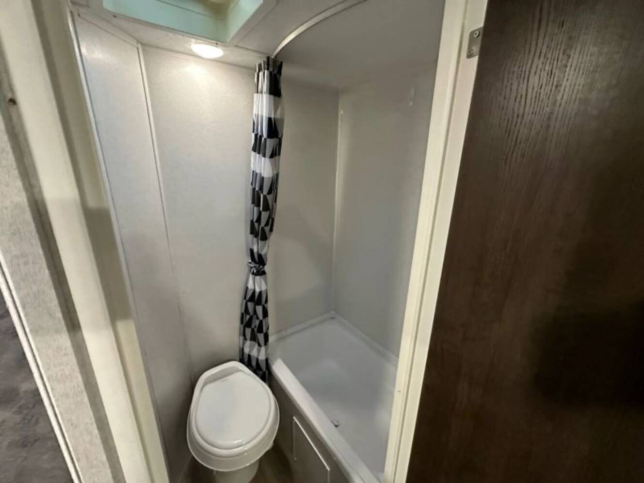 A photo of this 2020 Wildwood By Forest River X-Lite 261BHXL