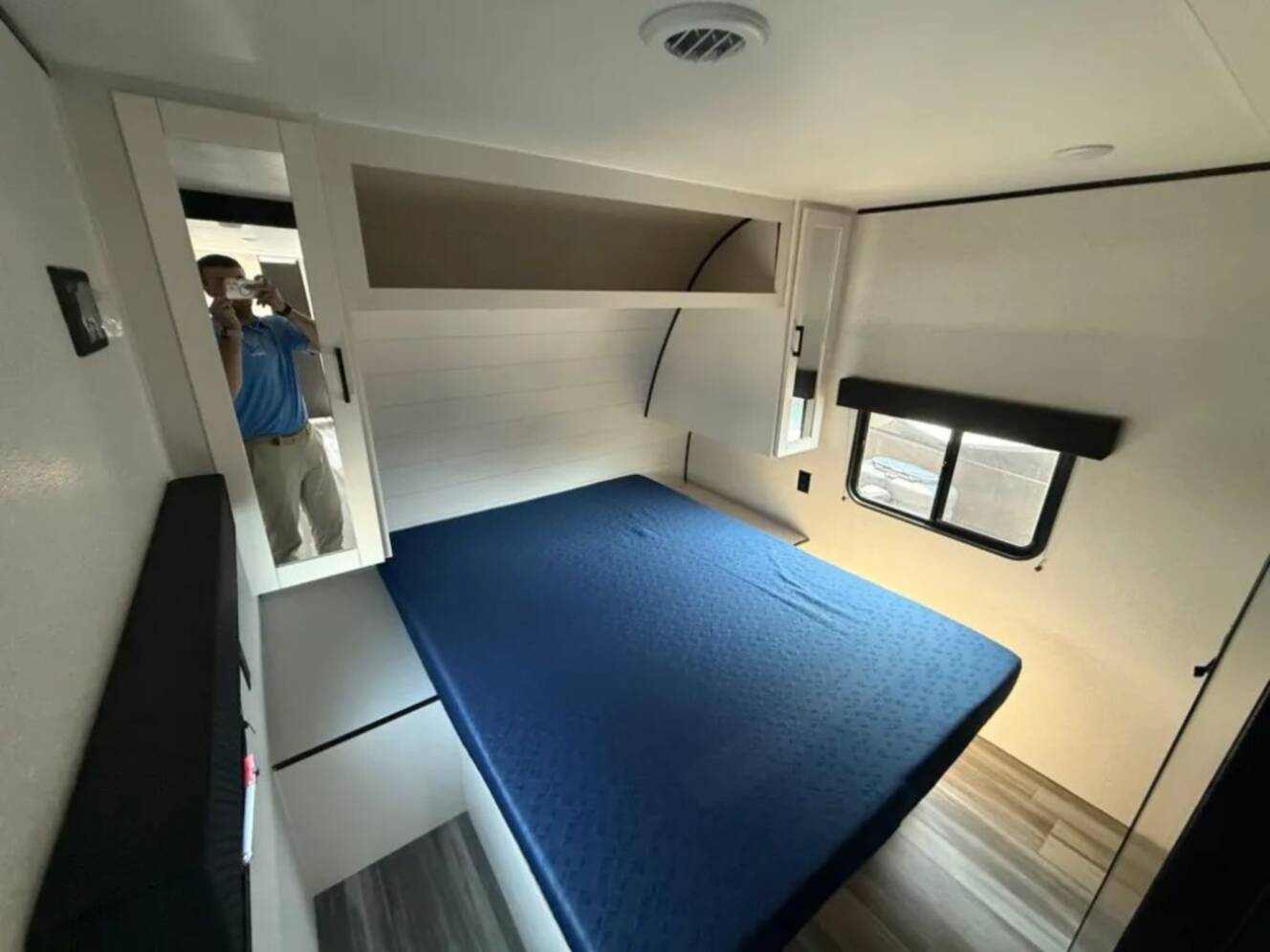 A photo of this 2026 Jayco Jay-Flight SLX 263BHSW