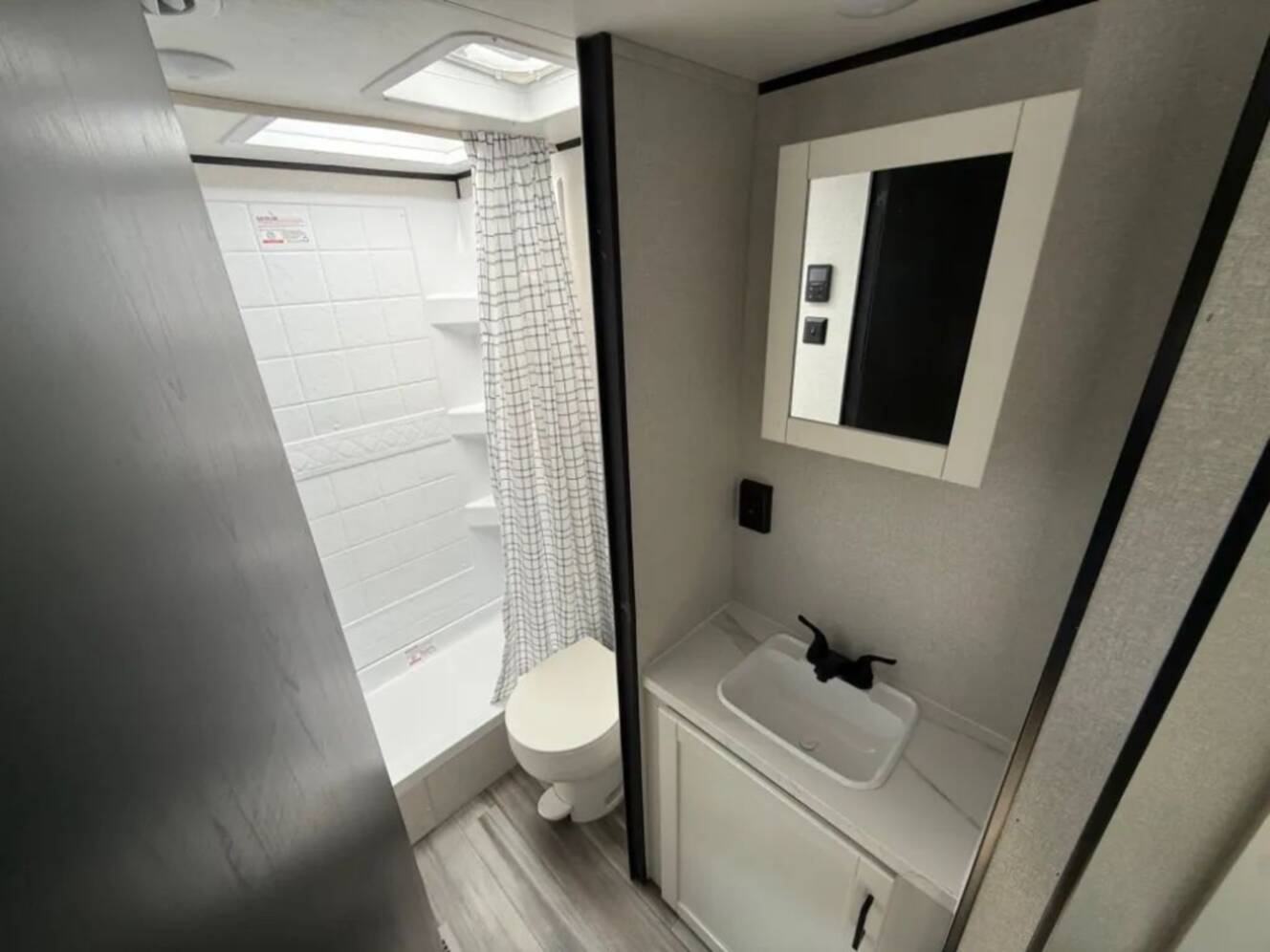 A photo of this 2026 Jayco Jay-Flight SLX 263BHSW