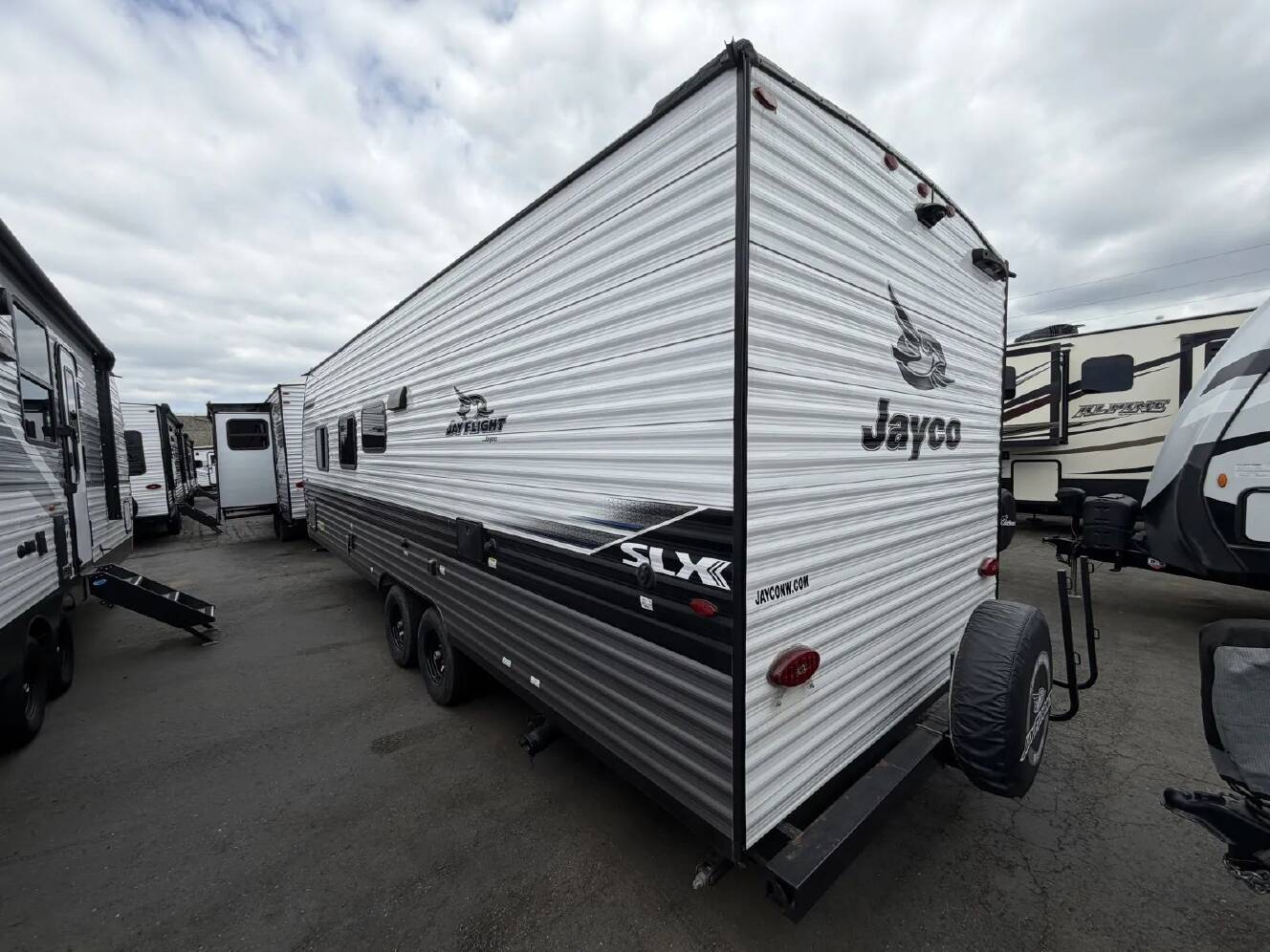 A photo of this 2024 Jayco Jay-Flight 260BHW