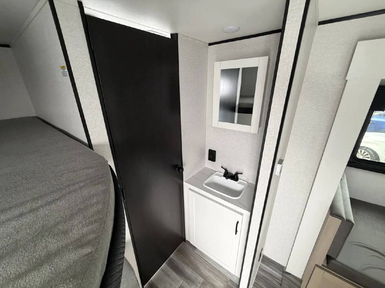 A photo of this 2026 Jayco Jay-Flight SLX 263BHSW