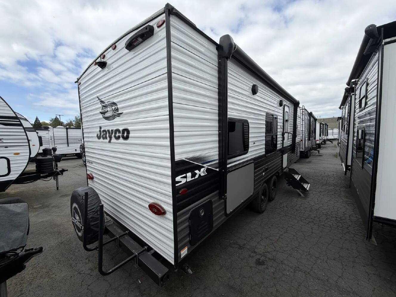 A photo of this 2024 Jayco Jay-Flight 260BHW