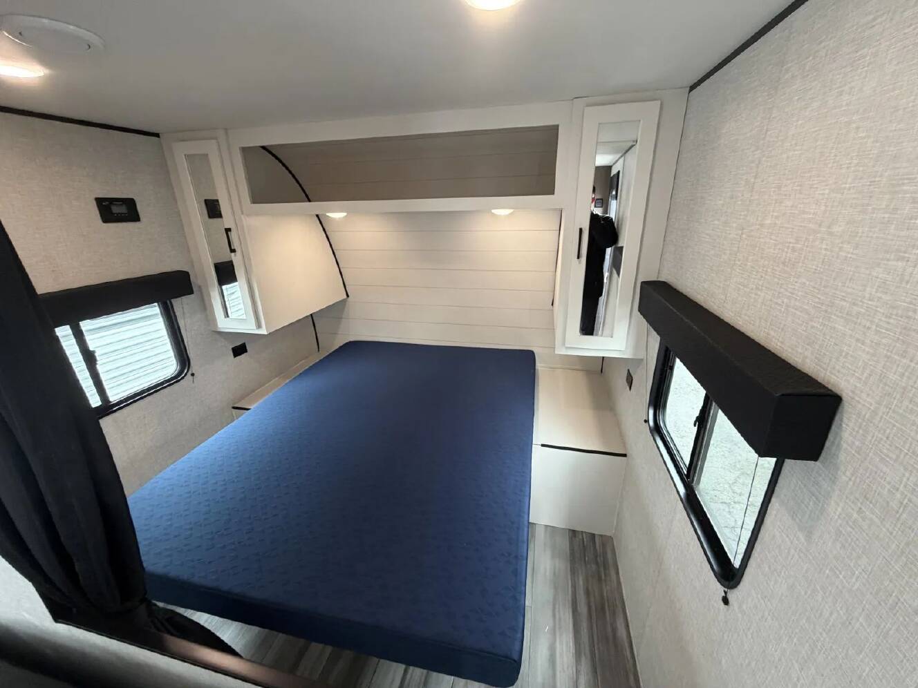 A photo of this 2024 Jayco Jay-Flight 260BHW