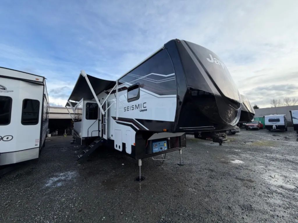 2026 Jayco Seismic 395 in kent WA