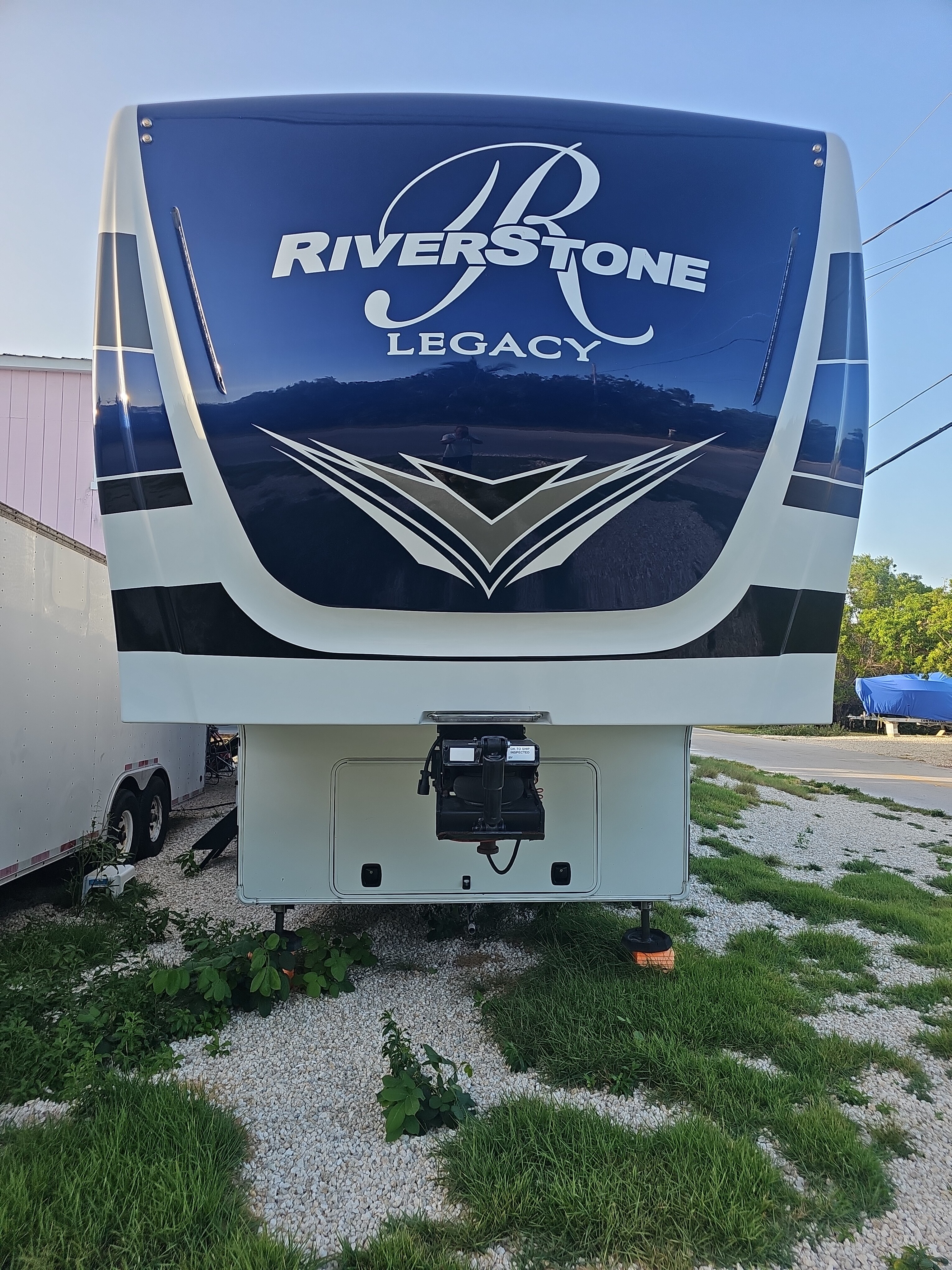 2022 Forest River RIVERSTONE LEGACY 42FSKG RV
