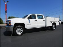 Pickup Trucks with the Largest Payload Capacity image