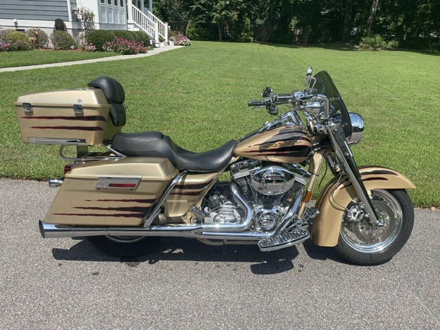 2003 Harley-Davidson ROAD KING CVO Touring motorcycle