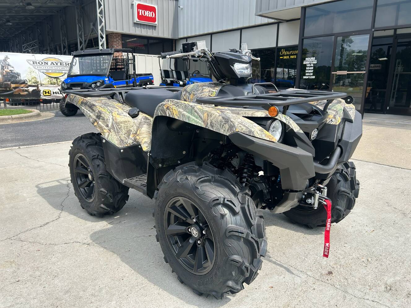A photo of this 2026 Yamaha Grizzly EPS Camo