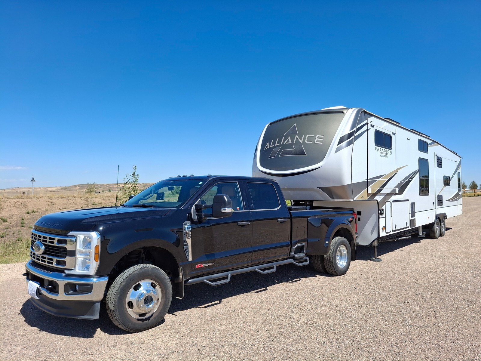 2022 Alliance Rv PARADIGM 390MP in golden CO
