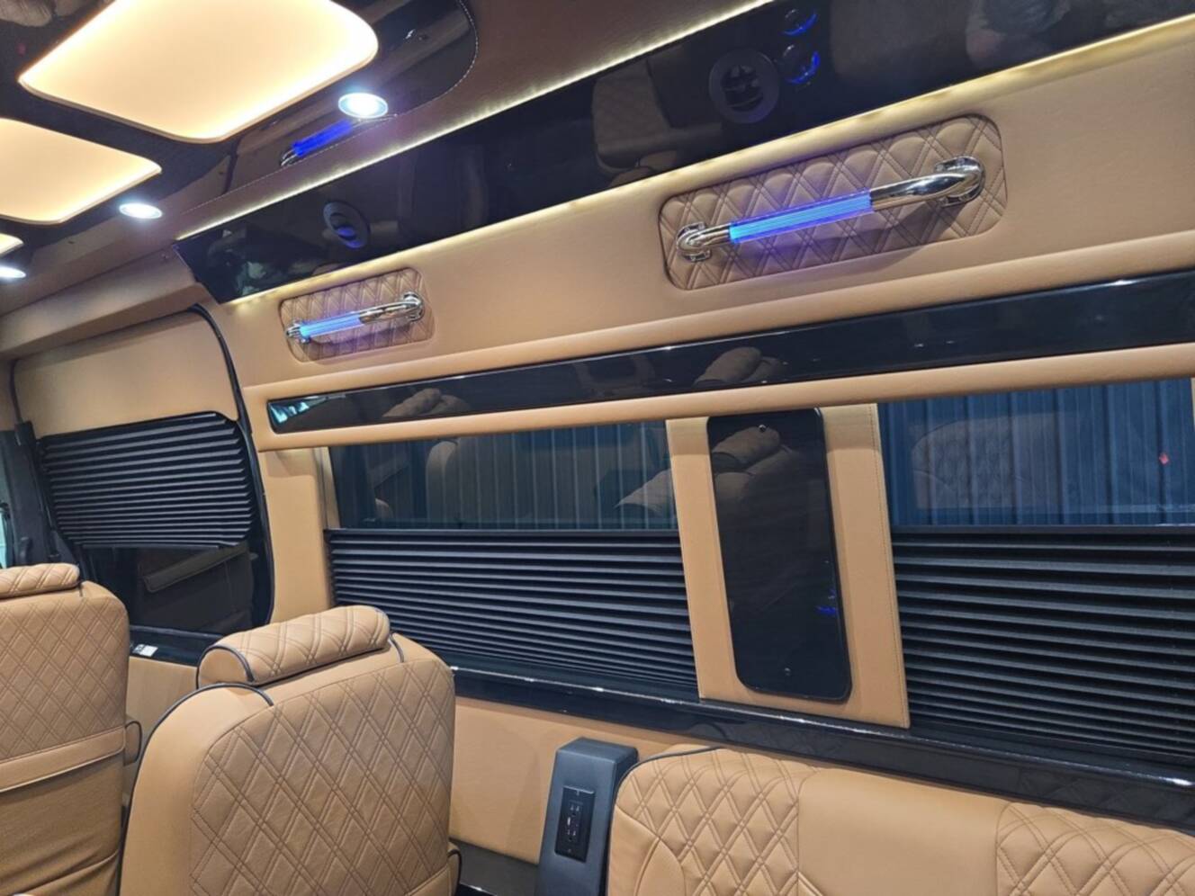A photo of this 2027 Ultimate Toys COACH
