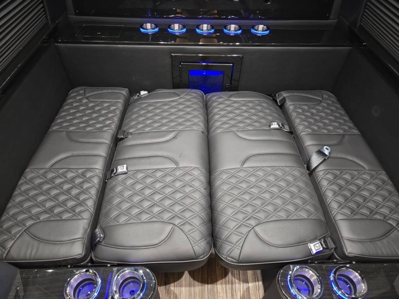 A photo of this 2027 Ultimate Toys LIMO OB PRO