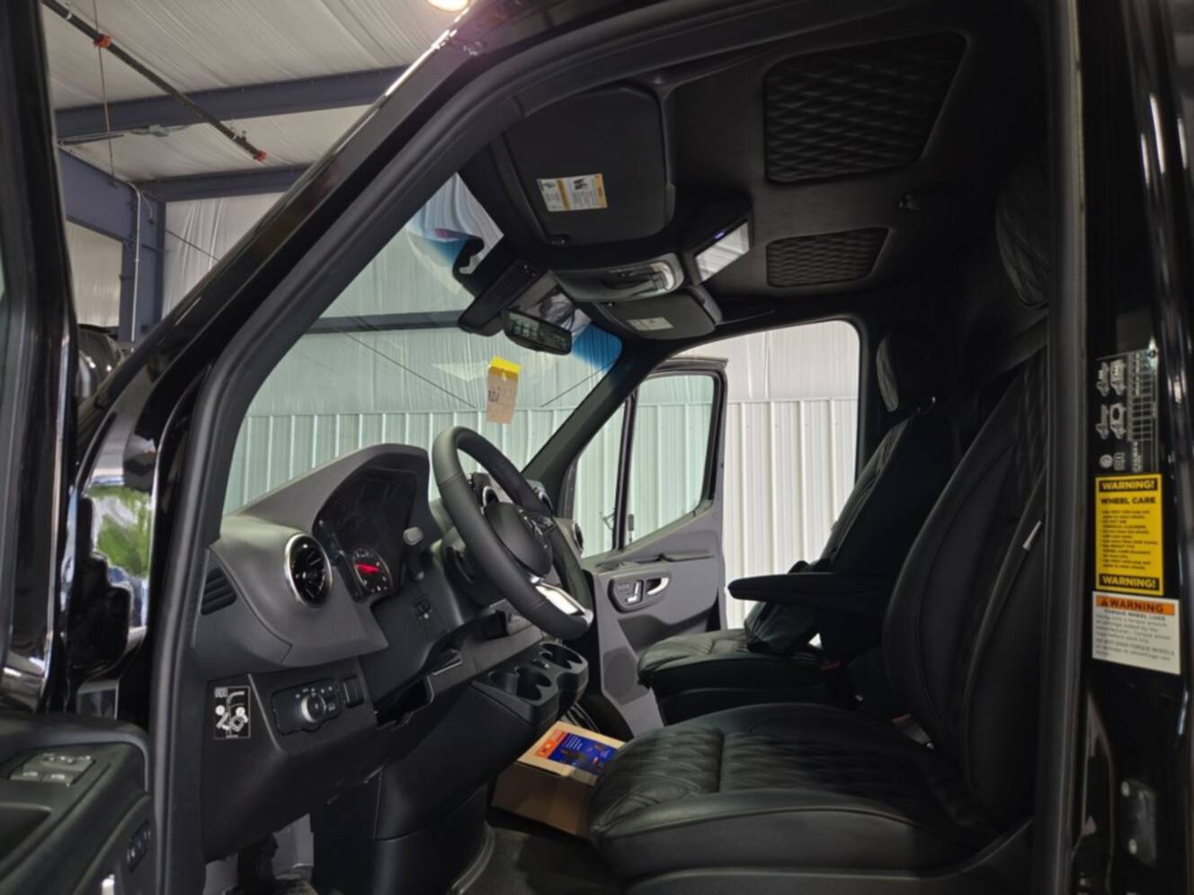 A photo of this 2027 Ultimate Toys LIMO OB PRO