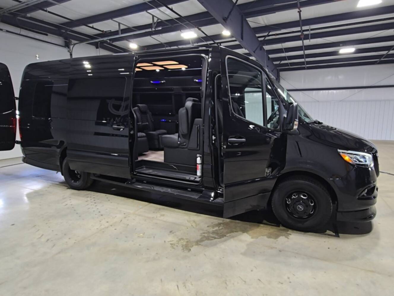 A photo of this 2027 Ultimate Toys LIMO OB PRO