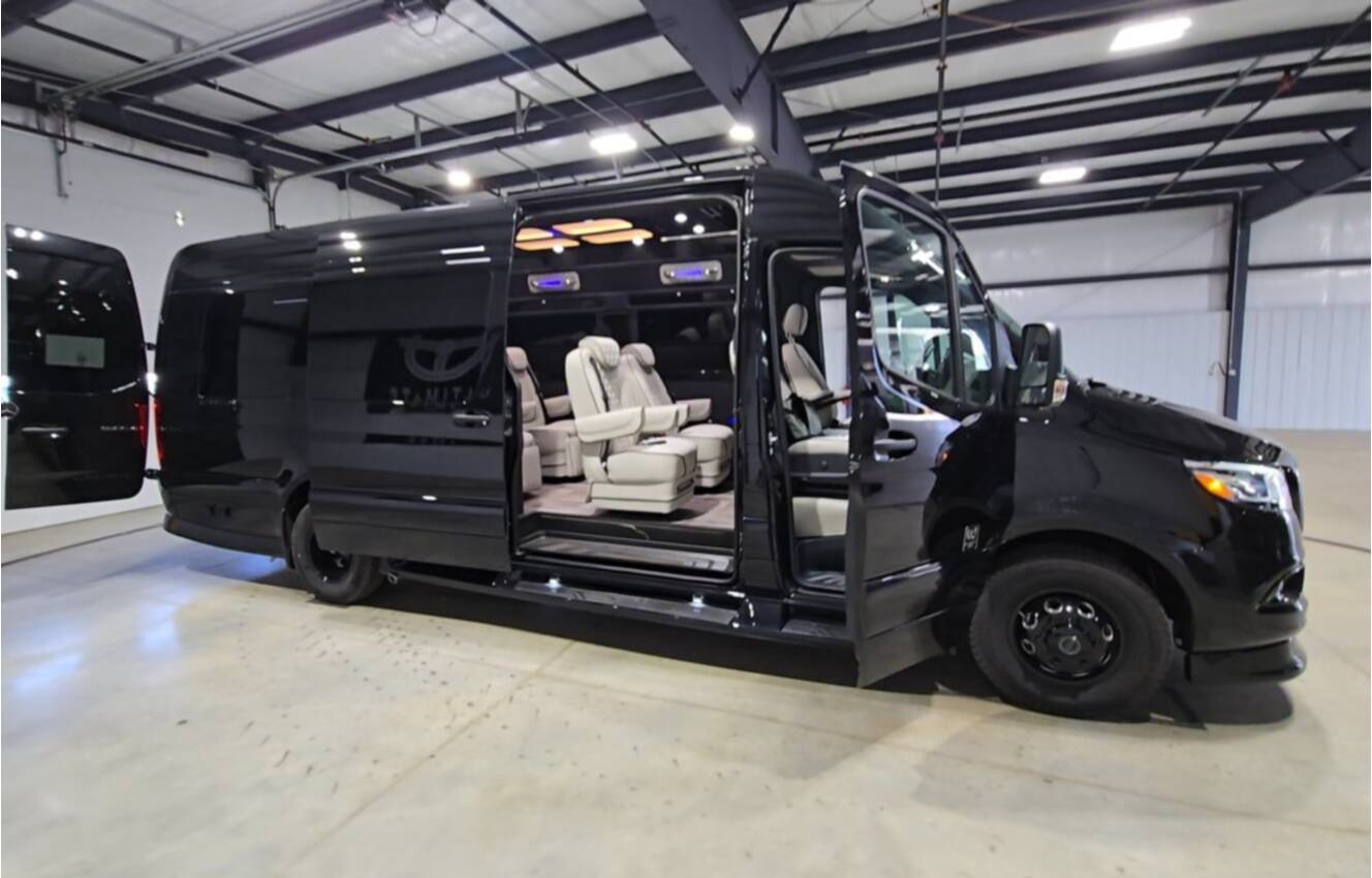 A photo of this 2027 Ultimate Toys COACH