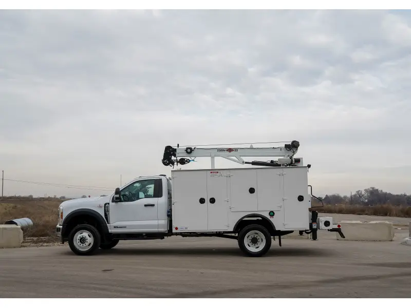 2025 FORD F550