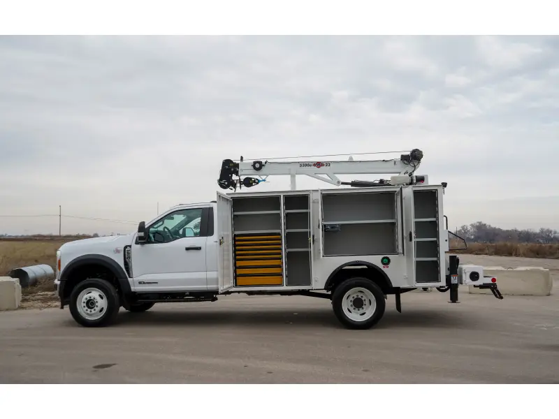 2025 FORD F550