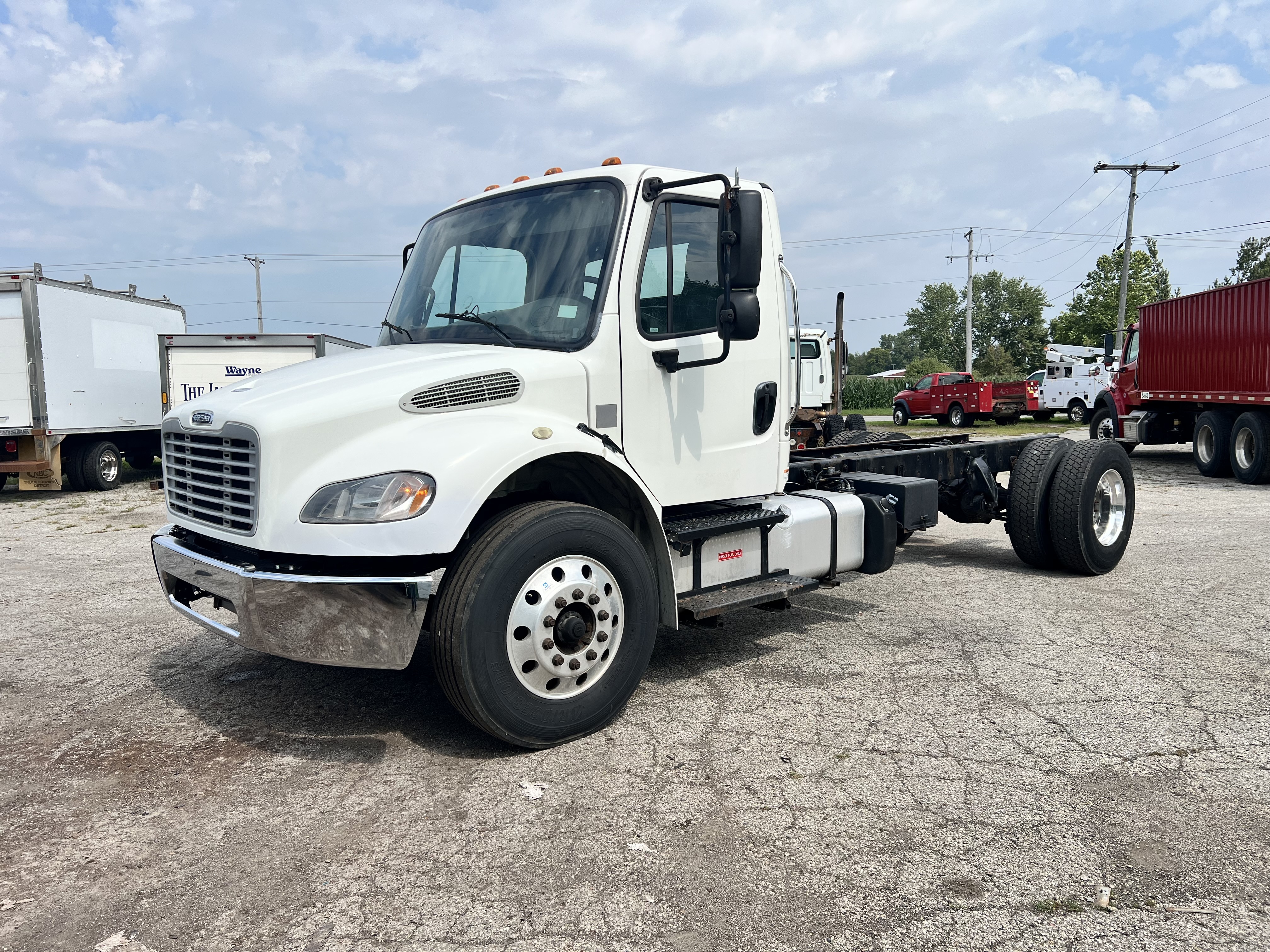 2016 FREIGHTLINER M2 in Wawaka, IN