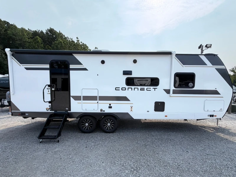 2027 KZ RV Connect C261RB
