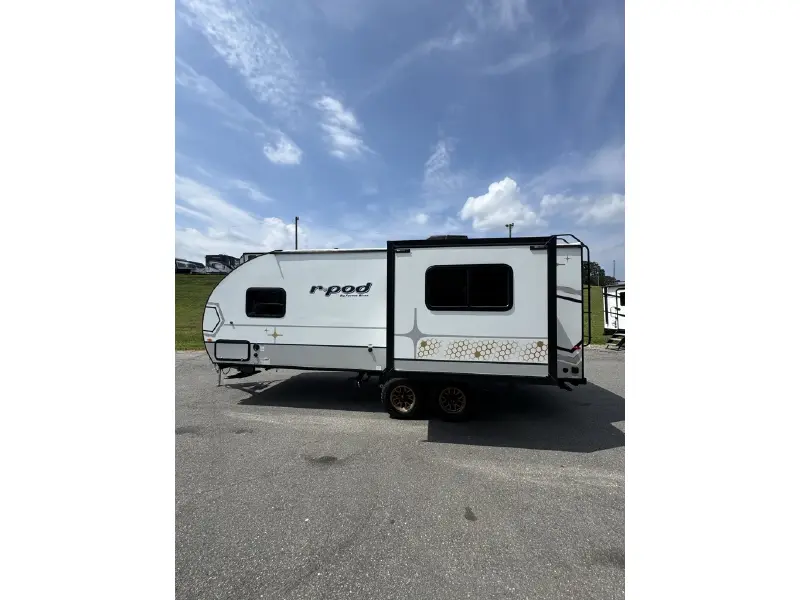 2023 FOREST RIVER R-POD RP 202
