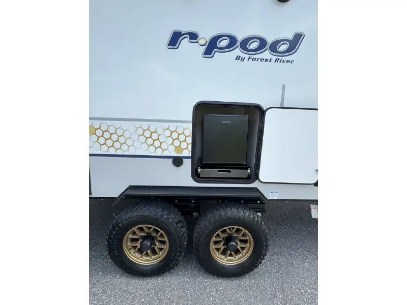 2023 FOREST RIVER R-POD RP 202