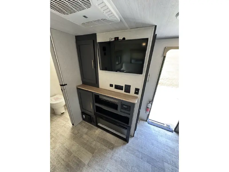 2023 FOREST RIVER R-POD RP 202