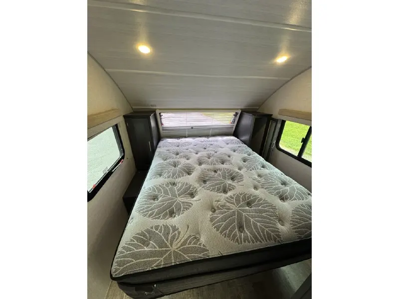 2023 FOREST RIVER R-POD RP 202