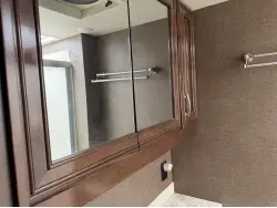 2018 THOR MOTOR COACH PALAZZO 33 2