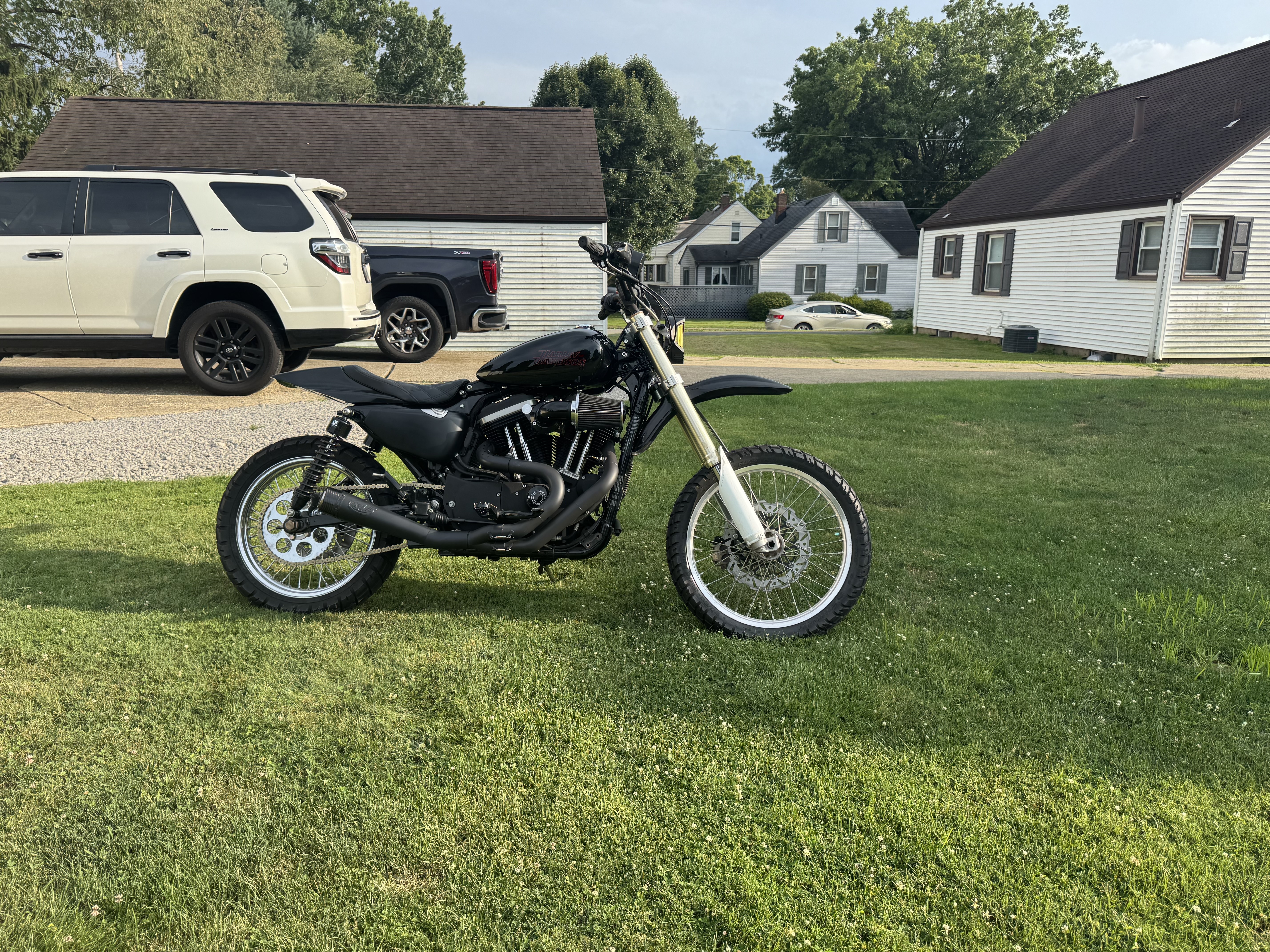 2014 Harley-Davidson SPORTSTER 883 IRON Dual Sport motorcycle