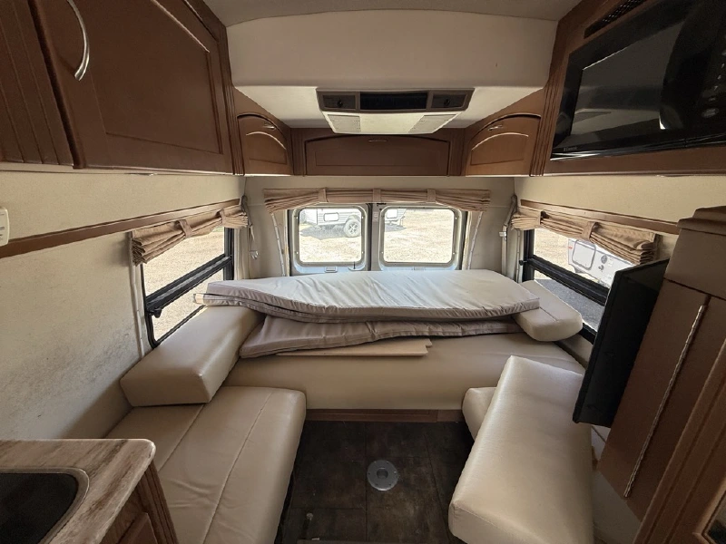 2011 PLEASURE WAY EXCEL FORD TS