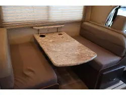 2018 THOR MOTOR COACH FOUR WINDS 26B