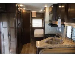 2018 THOR MOTOR COACH FOUR WINDS 26B