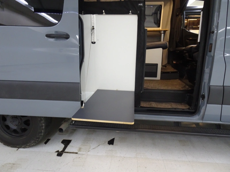 2021 WINNEBAGO REVEL
