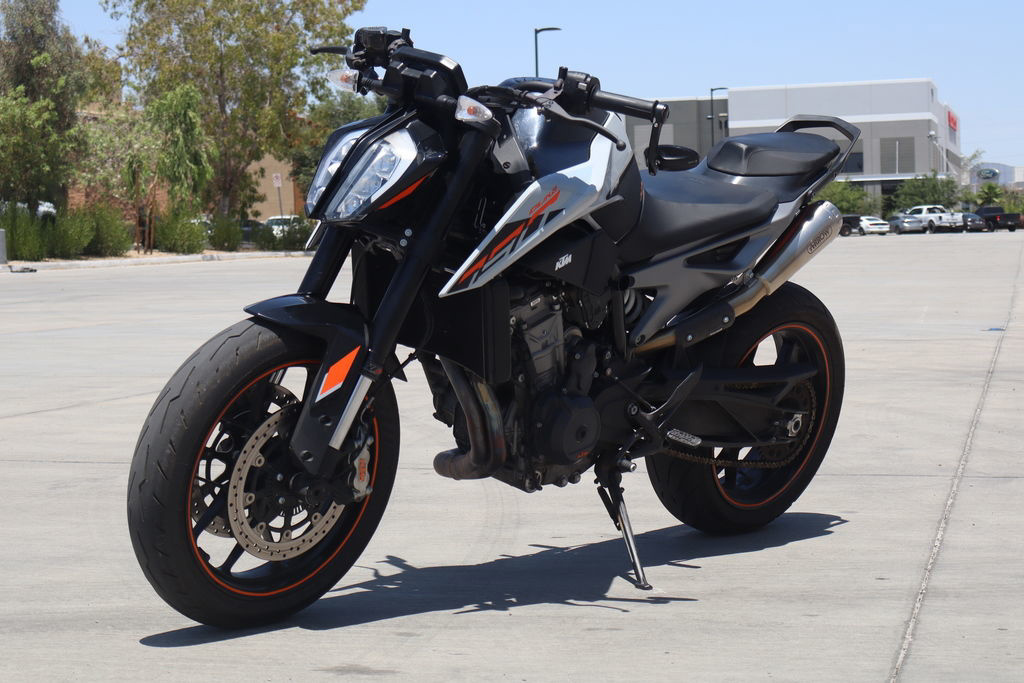2023 KTM Duke 790 DUKE in Goodyear, AZ