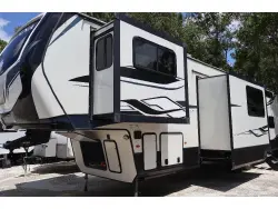 2022 KEYSTONE MONTANA HIGH COUNTRY 377FL