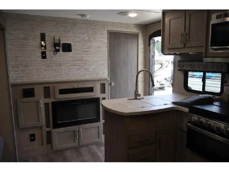 2023 COACHMEN CATALINA 343BHTS