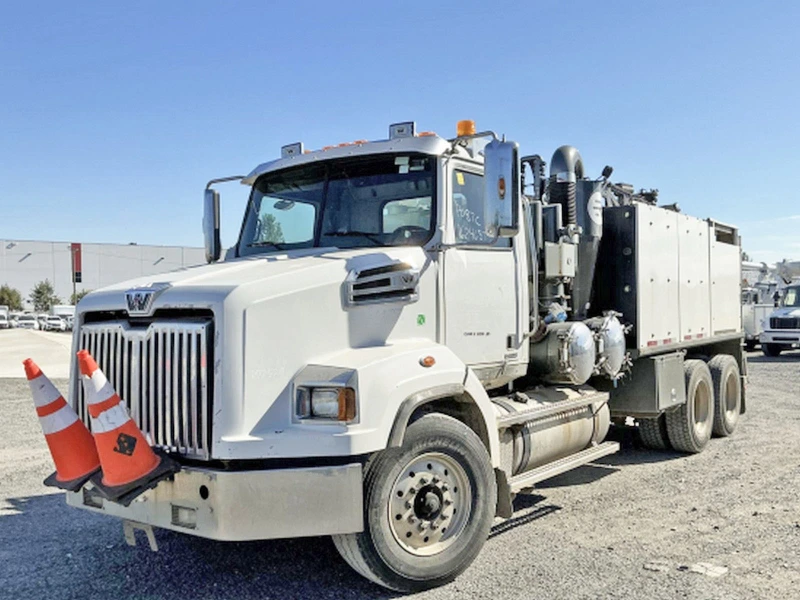 2018 WESTERN STAR CONVENTIONAL