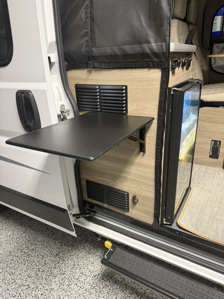 2025 Winnebago SOLIS 59P in manzanita OR