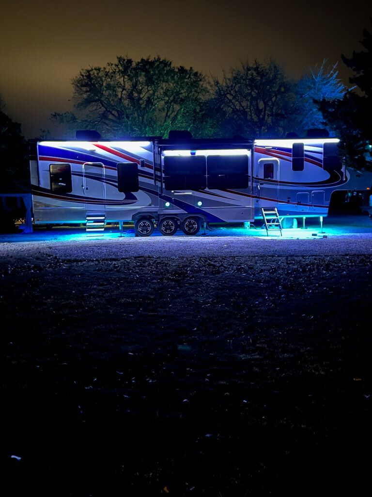 2024 Grand Design Momentum M-Class 395MS in gordonville TX