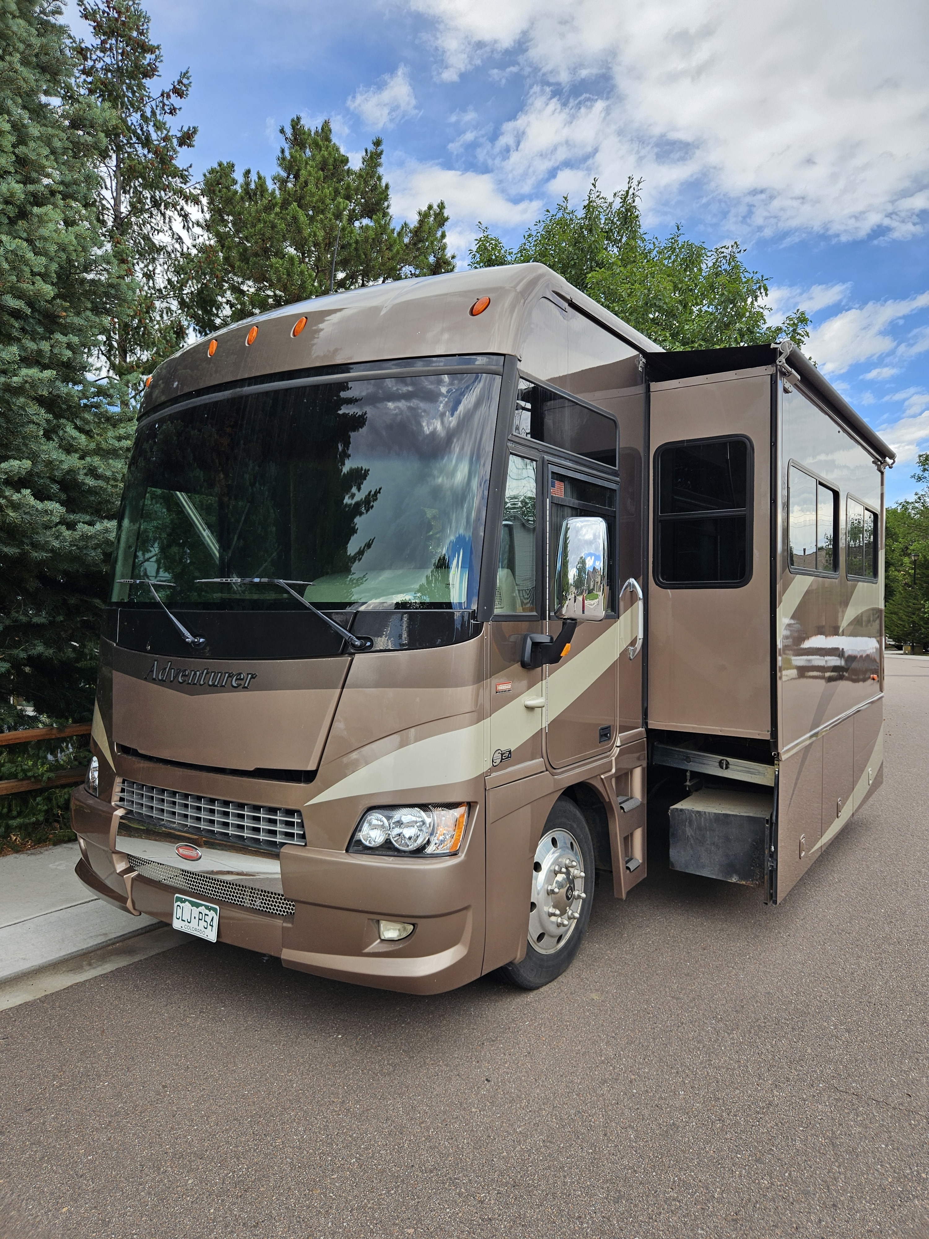 2008 Winnebago ADVENTURER 35L RV