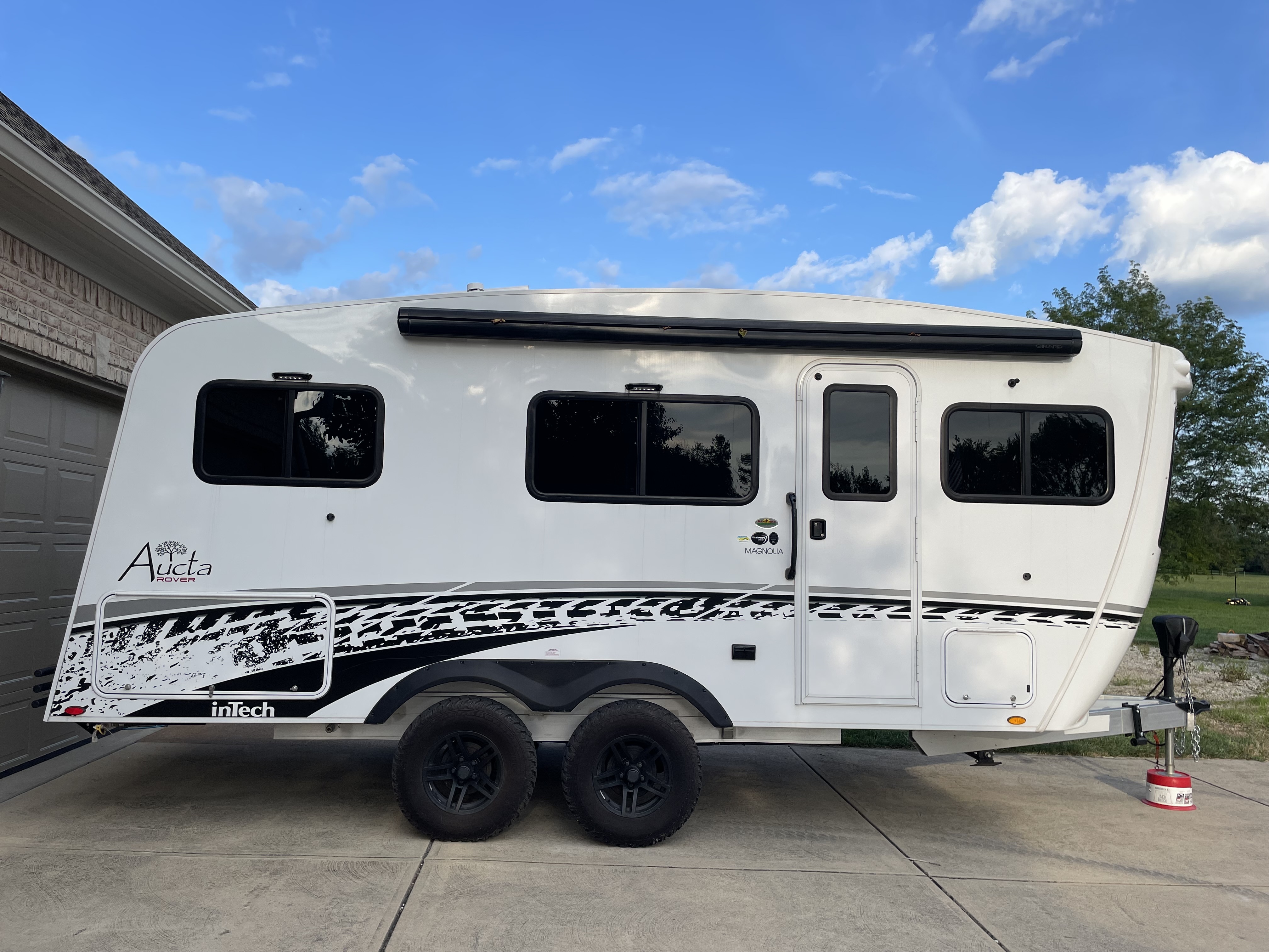 2025 Intech AUCTA MAGNOLIA RV