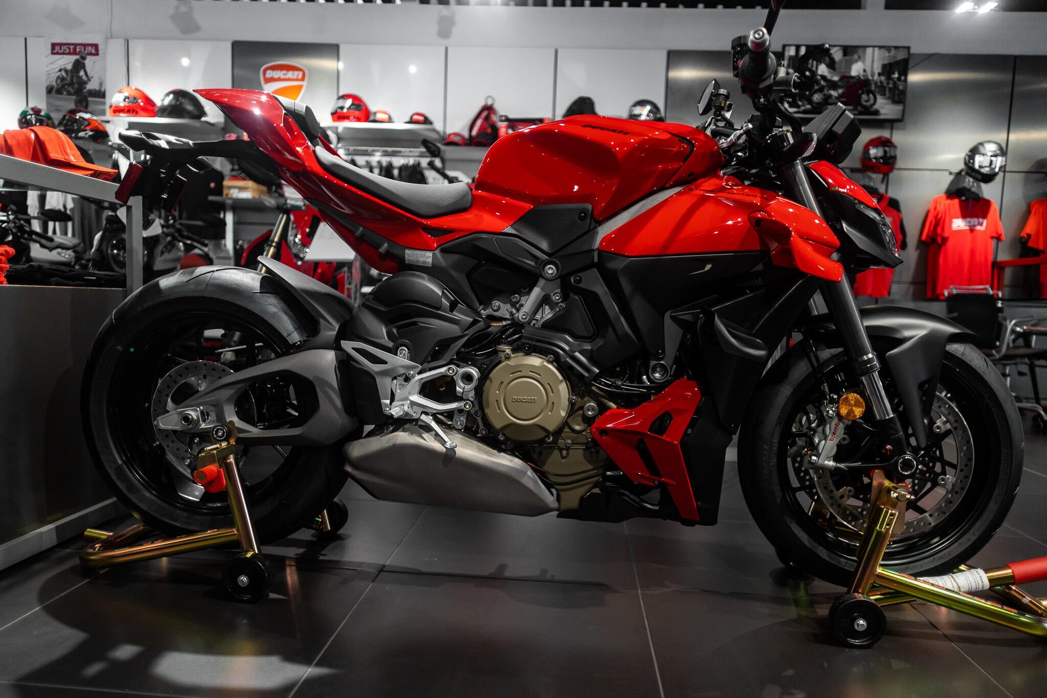 2027 Ducati STREETFIGHTER V4S V4S in Sanford, FL